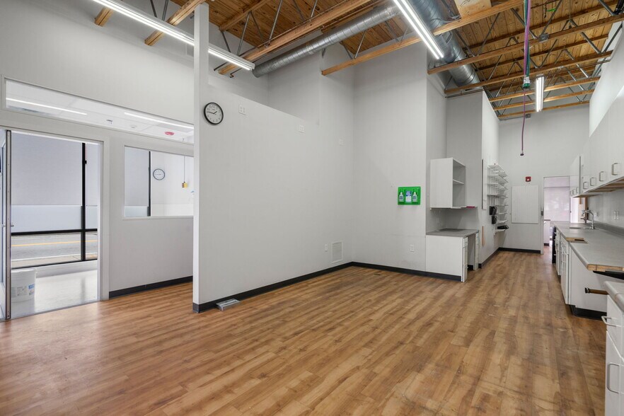 347-351 Main St, Watertown, MA à louer - Photo intérieure – Image 2 sur 16