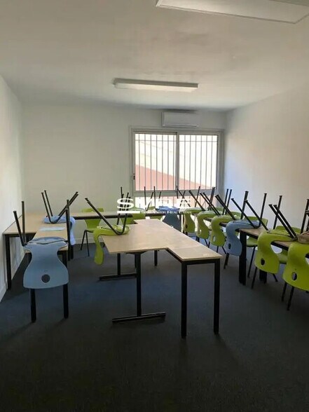 Bureau dans Marseille à louer - Photo de l’immeuble – Image 1 sur 8