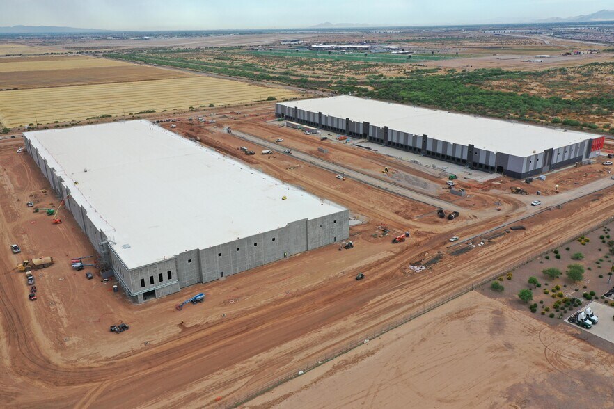 6935 S Crismon Rd, Mesa, AZ à louer - Photo de l’immeuble – Image 3 sur 9