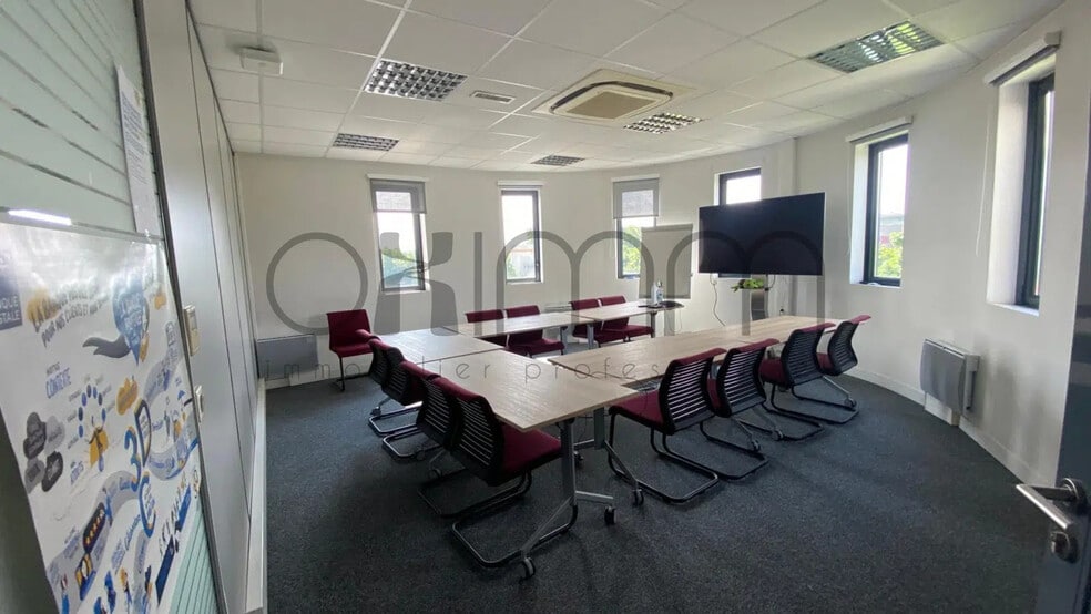 Bureau dans Saint-Laurent-Blangy à louer - Photo de l’immeuble – Image 3 sur 5