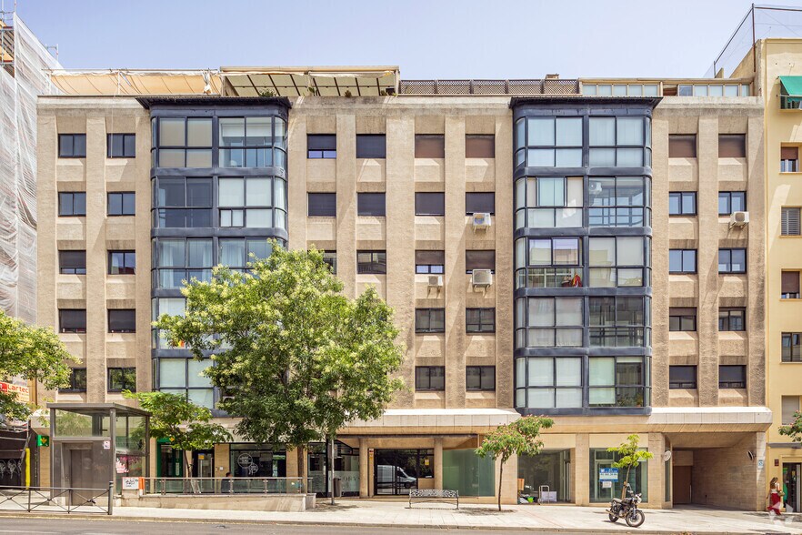 Calle Narváez, 57, Madrid, Madrid à louer - Photo de l’immeuble – Image 2 sur 5