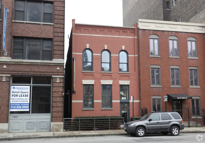 215, 221, & 223 West Ohio Street, portefeuille de 3 biens à vendre sur LoopNet.fr - Photo de l’immeuble – Image 2 sur 3