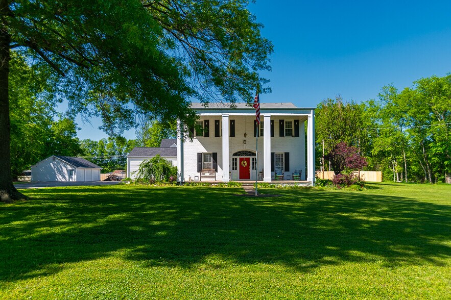799 Whitthorne St, Shelbyville, TN à vendre - Photo de l’immeuble – Image 2 sur 72