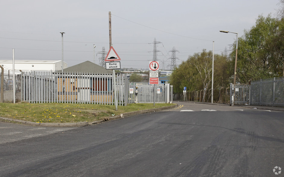 Shaw St, West Bromwich à louer - Photo de l’immeuble – Image 3 sur 3