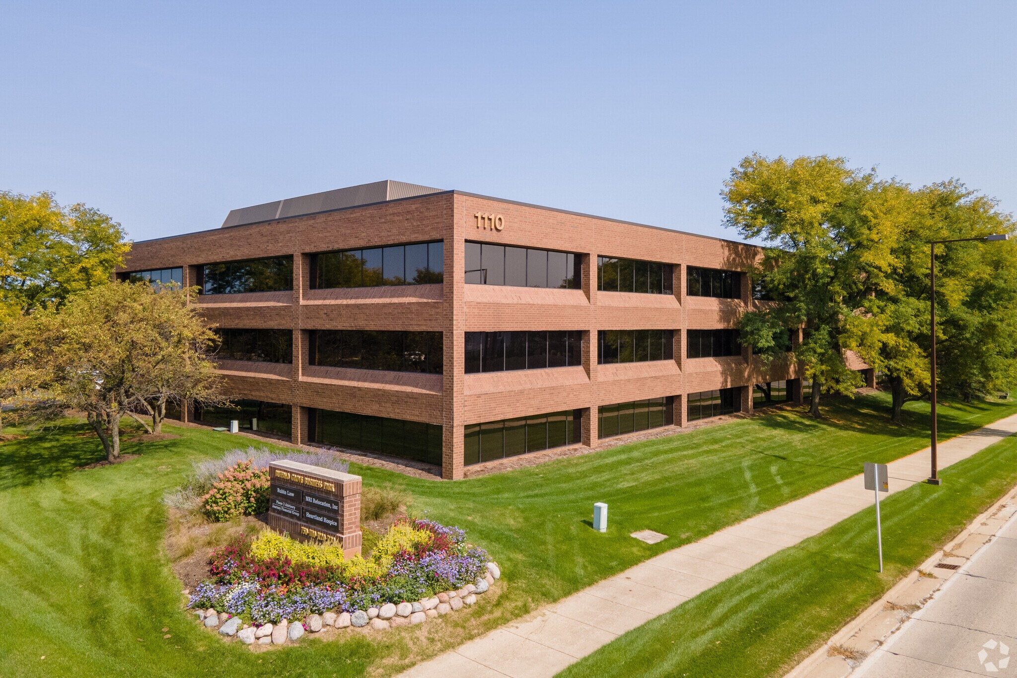 1110 Lake Cook Rd, Buffalo Grove, IL à louer Photo principale– Image 1 sur 18