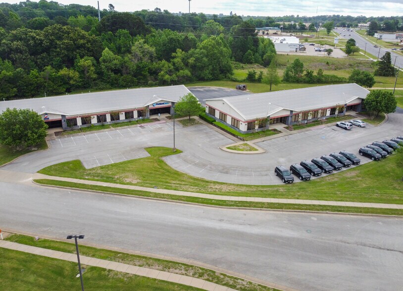 104-115 Jordan Plaza Blvd, Tyler, TX à louer - Photo de l’immeuble – Image 3 sur 15