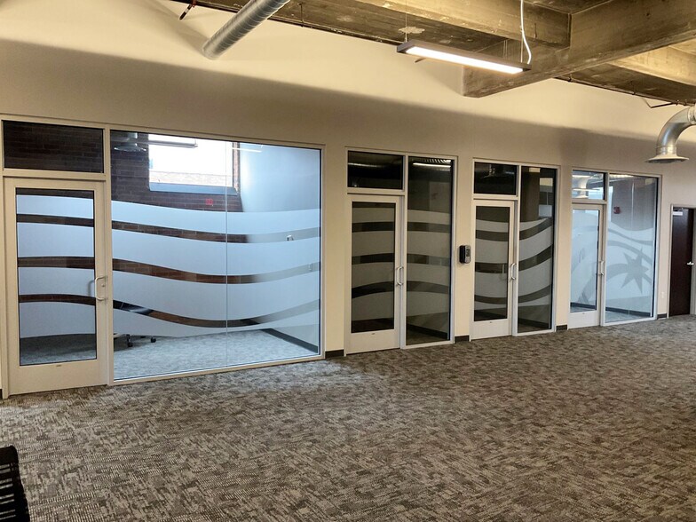 127 W Wayne St, Fort Wayne, IN à vendre - Photo de l’immeuble – Image 2 sur 13