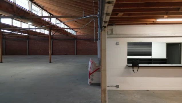 2885 E Washington Blvd, Los Angeles, CA à louer - Vidéo sur l’annonce professionnelle – Image 2 sur 18