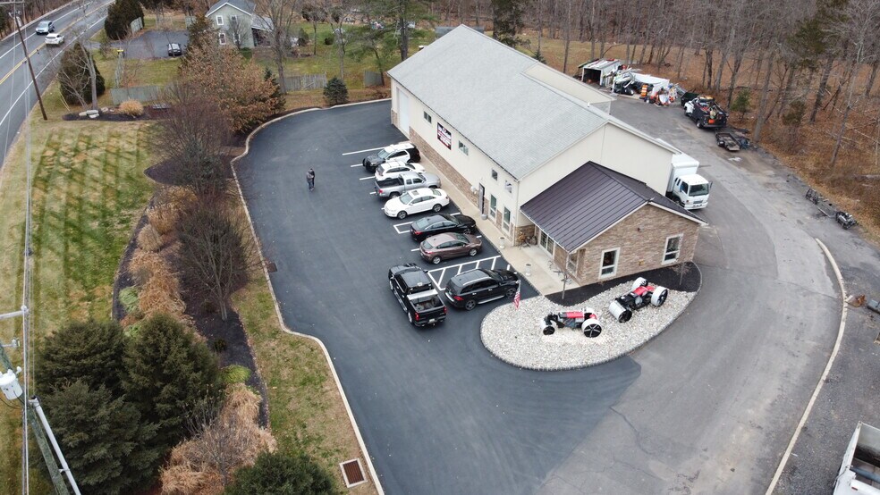 8461 Easton Rd, Ottsville, PA à vendre - Photo de l’immeuble – Image 3 sur 19