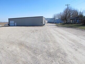 Plus de détails pour 713 E Main St, Waukon, IA - Industriel/Logistique à vendre