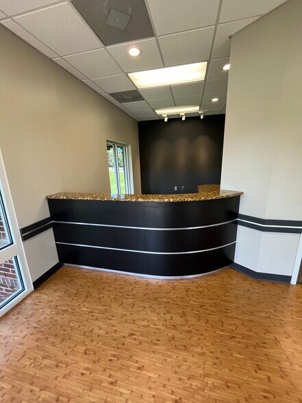 113 Marketplace Dr, Mocksville, NC à vendre - Photo intérieure – Image 2 sur 40