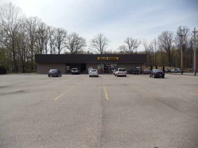 331 N Lake Rd, Madison, OH à louer - Photo de l’immeuble – Image 1 sur 1