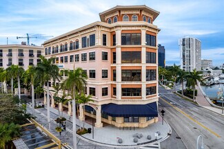 Plus de détails pour 1 N Clematis St, West Palm Beach, FL - Bureau à louer