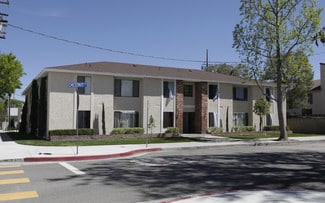 Plus de détails pour 24522 Chestnut St, Newhall, CA - Logement à vendre