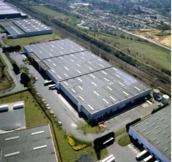 Bureau dans Savigny-le-Temple à louer - Photo de l’immeuble – Image 3 sur 4