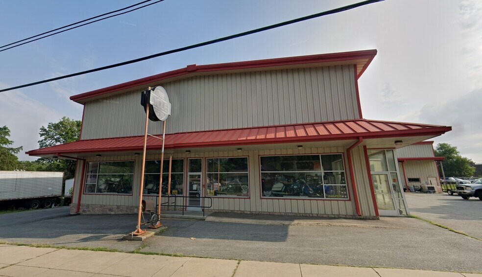 1115 Lancaster Ave, Columbia, PA à louer - Photo de l’immeuble – Image 3 sur 8