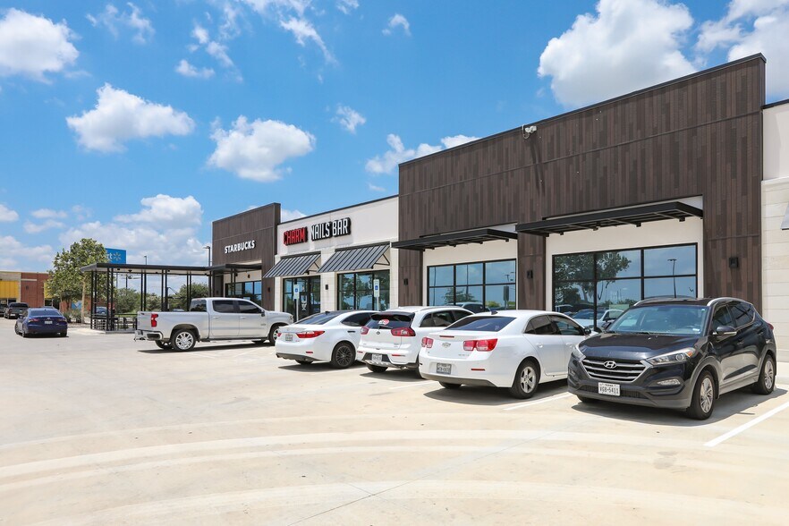 8520 IH-35, San Antonio, TX à vendre - Photo de l’immeuble – Image 2 sur 8