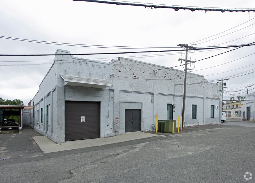 425 Fairfield Ave, Stamford, CT à louer - Photo de l’immeuble – Image 2 sur 14