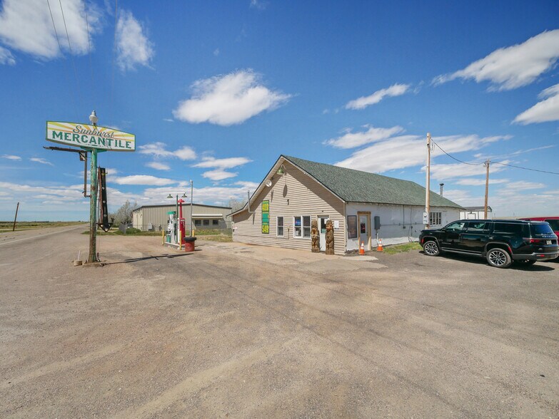 365 4th St, Rock River, WY à vendre - Photo principale – Image 1 sur 25