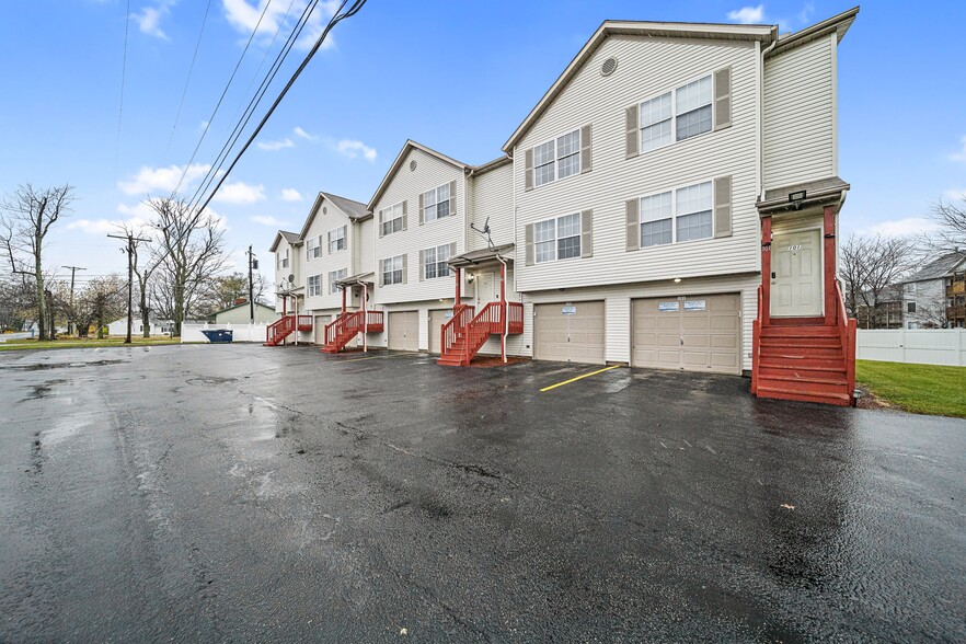 6037 Lake Rd W, Ashtabula, OH à vendre - Photo de l’immeuble – Image 3 sur 30