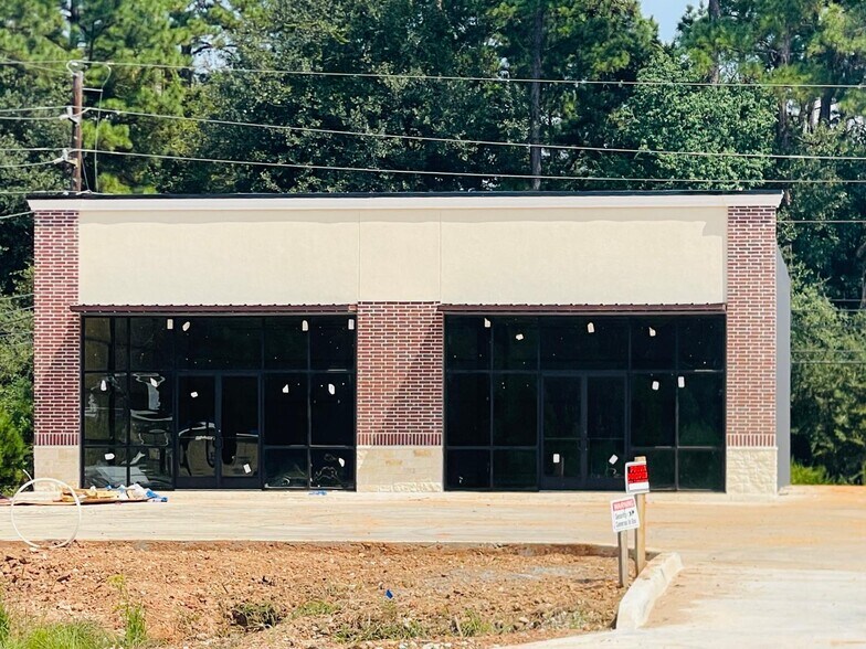 1002 Honea Egypt Rd, Magnolia, TX à louer - Photo de l’immeuble – Image 3 sur 5