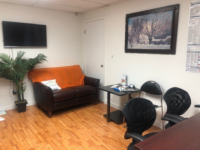 C2 Brier Hill Ct, East Brunswick, NJ à louer - Photo intérieure – Image 3 sur 17