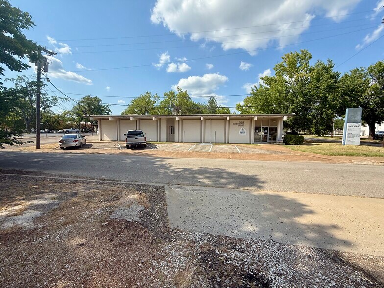 170 8th St SE, Paris, TX à vendre - Photo de l’immeuble – Image 3 sur 31