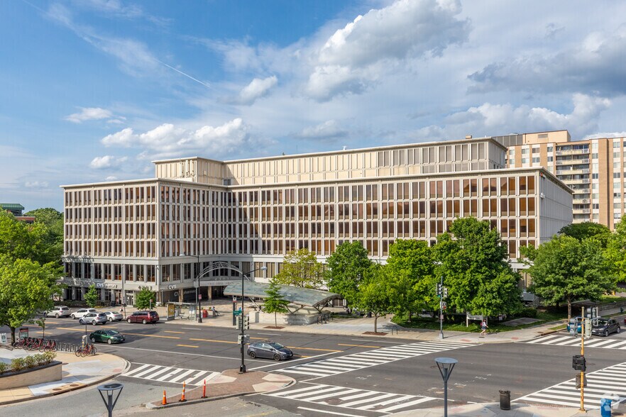 4301 Connecticut Ave NW, Washington, DC à louer - Photo principale – Image 1 sur 8