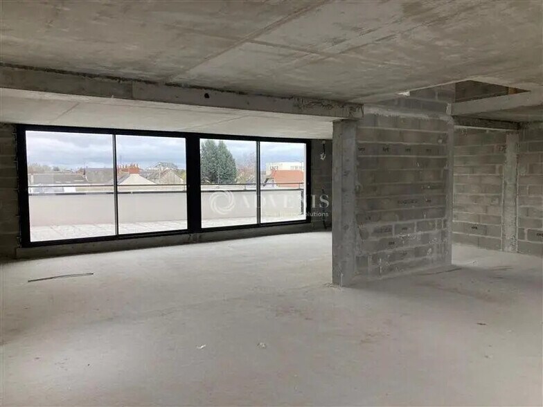 Bureau dans Blois à vendre - Photo de l’immeuble – Image 3 sur 7