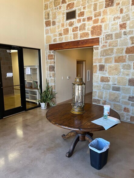30745 Us-281 Hwy, Bulverde, TX à louer - Photo intérieure – Image 3 sur 7