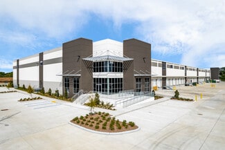 Plus de détails pour 2001 W Oak Ridge Rd, Orlando, FL - Industriel/Logistique à louer