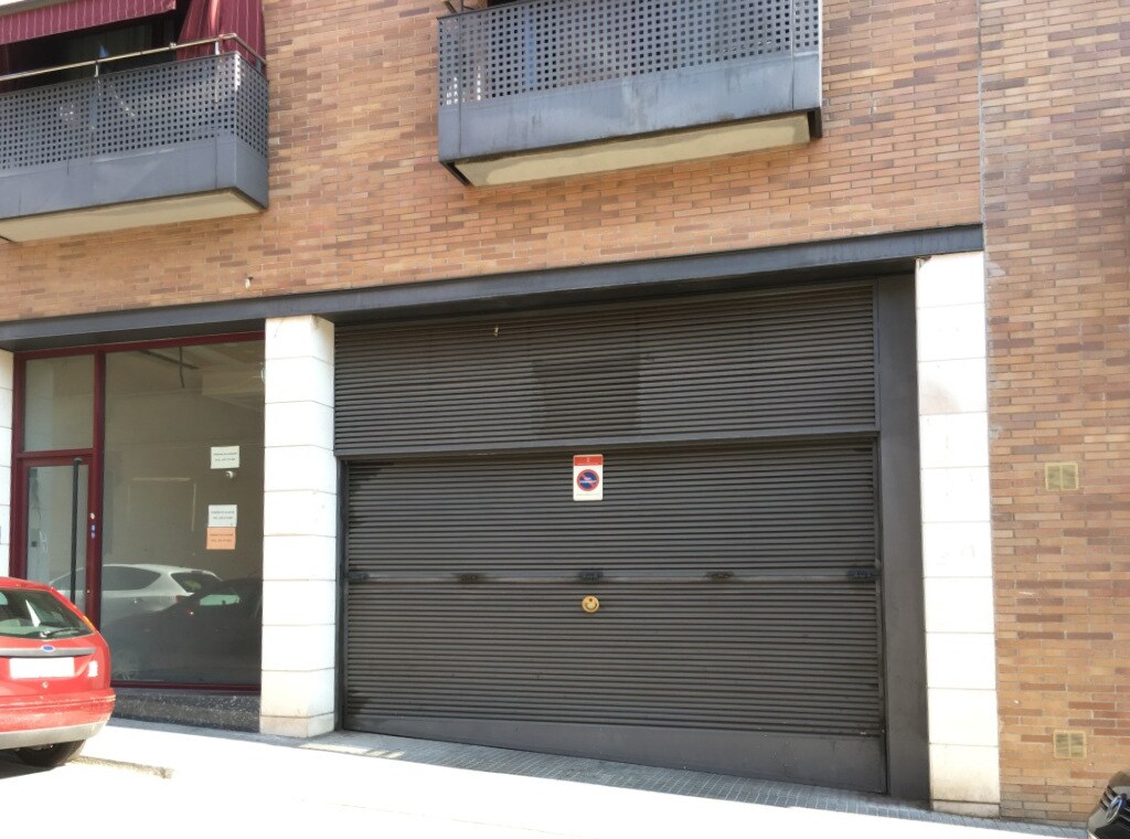 Mollet del Vallès, BAR 08100 - Lot 1 - - Photo intérieure - Image 1 of 3