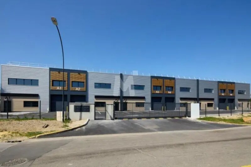 Local d’activités dans Villemoisson-sur-Orge à louer Photo de l’immeuble– Image 1 sur 10