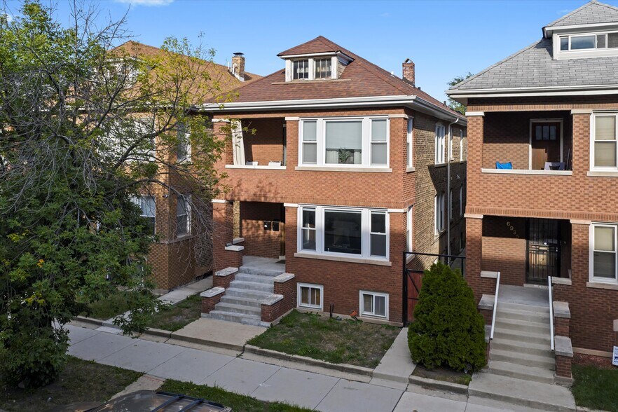 6933 S Washtenaw Ave, Chicago, IL à vendre - Photo de l’immeuble – Image 3 sur 38