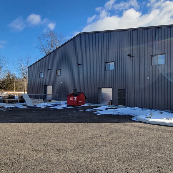 2445 NY-208, Walden, NY à louer - Photo de l’immeuble – Image 3 sur 25