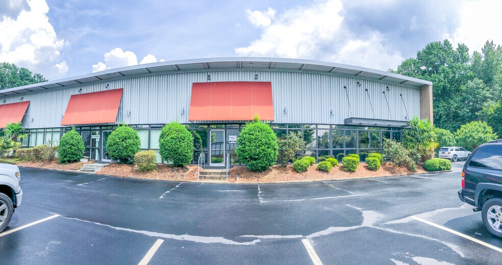 2364-2378 John Glenn Dr, Chamblee, GA à louer - Photo de l’immeuble – Image 3 sur 4