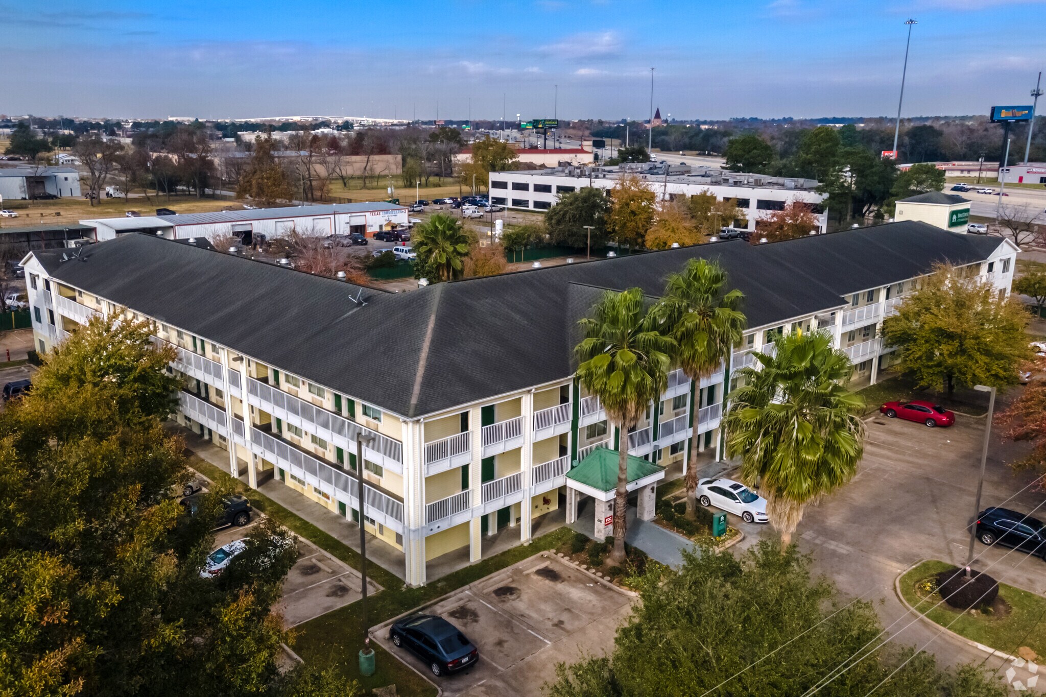 5959 Guhn Rd, Houston, TX à vendre Photo principale– Image 1 sur 8
