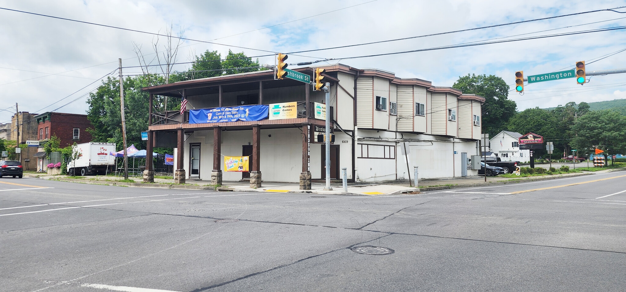 669 Washington Ave, Jermyn, PA à vendre Photo principale– Image 1 sur 21