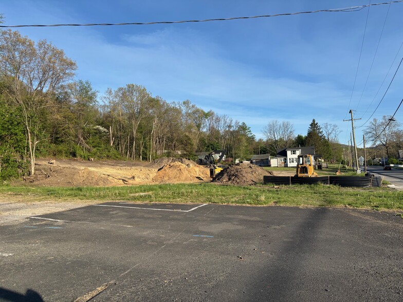 1301 E Main St, Waynesboro, VA à vendre - Photo de l’immeuble – Image 3 sur 3