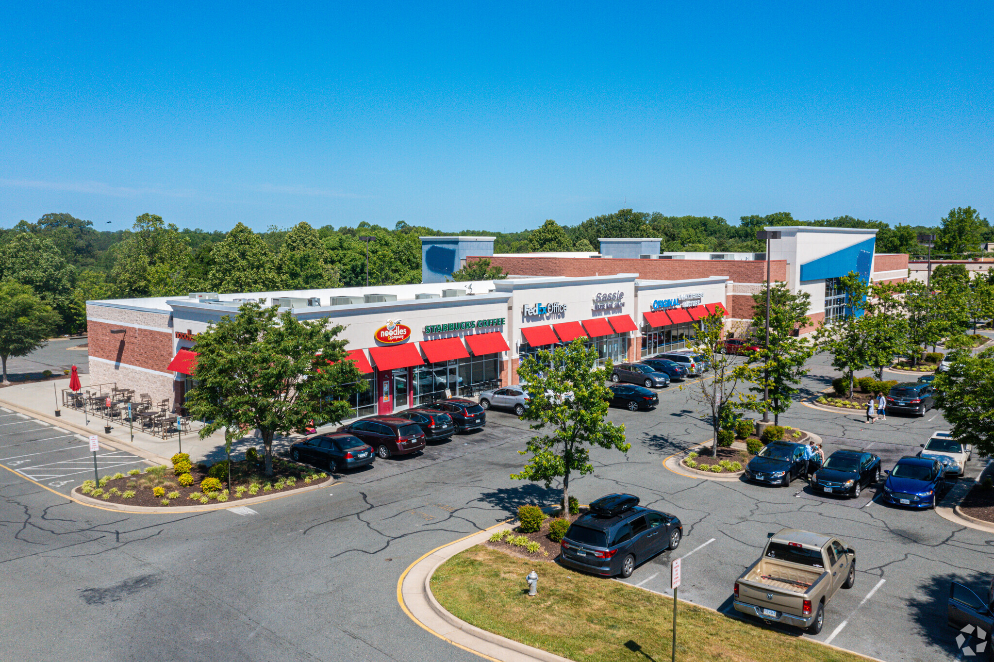 7290-7297 Battle Hill Dr, Mechanicsville, VA à louer Photo de l’immeuble– Image 1 sur 7