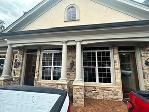 514 W Maple St, Cumming, GA à louer Photo intérieure– Image 1 sur 29