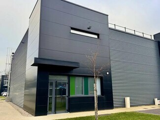 Plus de détails pour Local d'activités à louer