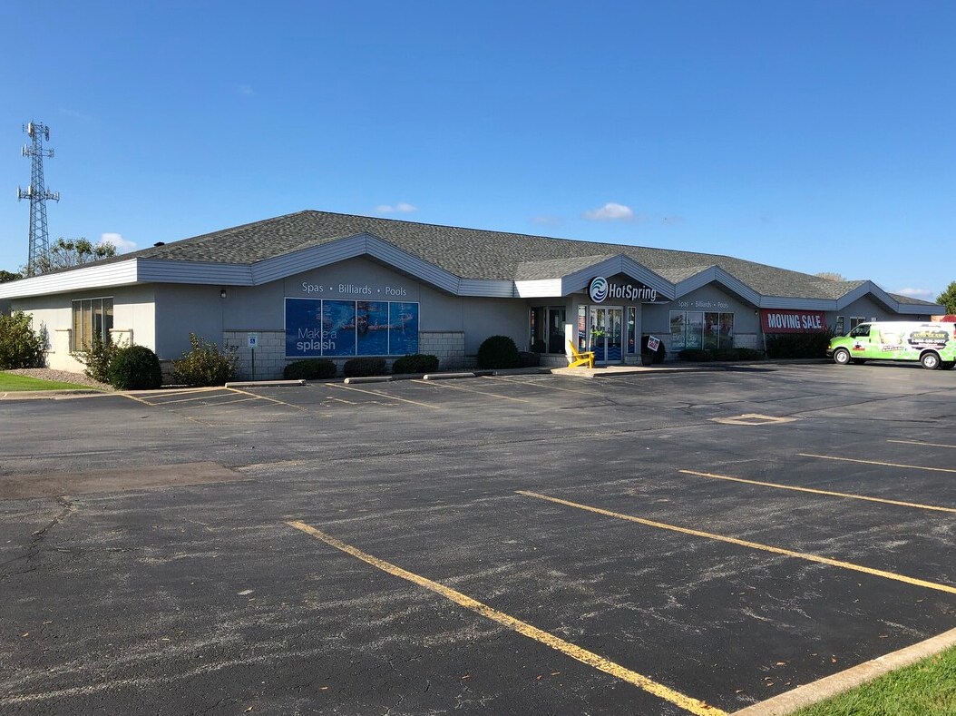 572-576 Theater Rd, Onalaska, WI à louer Photo de l’immeuble– Image 1 sur 18