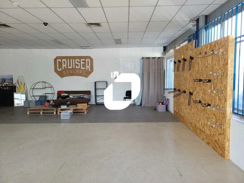 Local commercial dans Mérignac à louer - Photo de l’immeuble – Image 2 sur 7