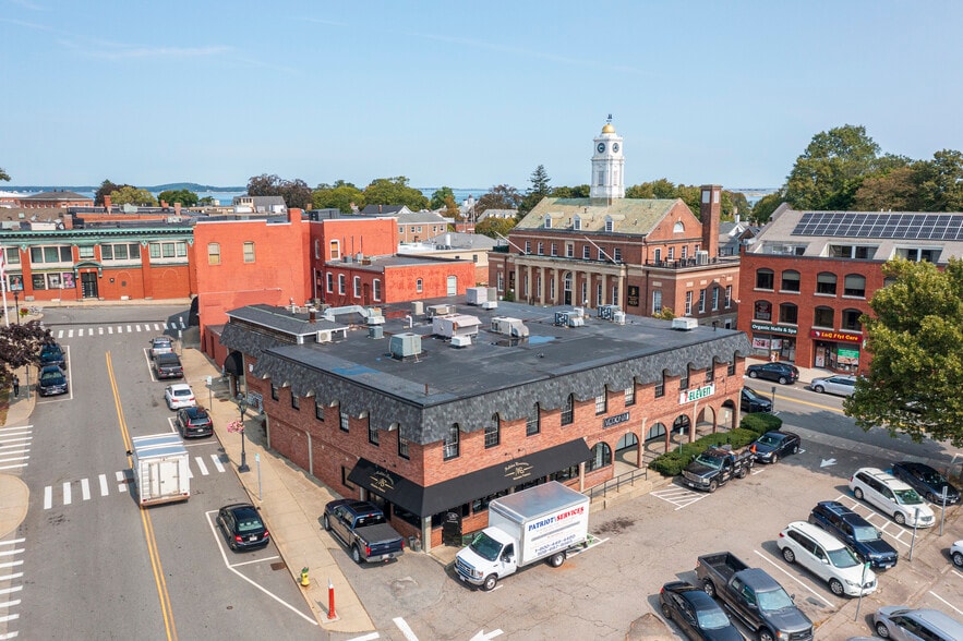 15 Main St ex, Plymouth, MA à vendre - Photo principale – Image 1 sur 23