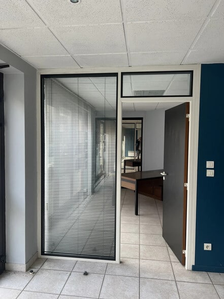 Rue Jules Ferry, Fontaines-sur-Saône à vendre - Photo intérieure – Image 2 sur 3