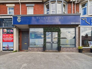 Plus de détails pour 55 Red Bank Rd, Blackpool - Local commercial à louer