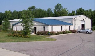 Plus de détails pour 725 Pleasant Ave, Geneva, OH - Industriel/Logistique à louer