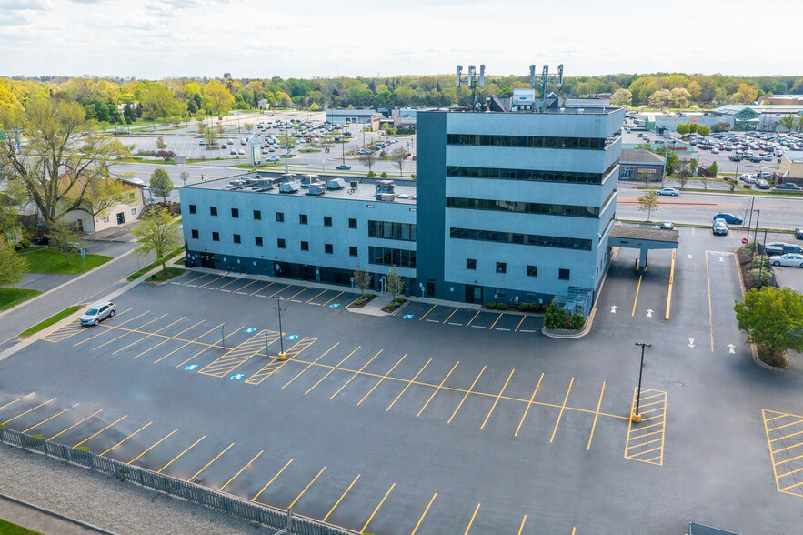 2250-2300 W Ridge Rd, Greece, NY à louer - Photo de l’immeuble – Image 3 sur 38