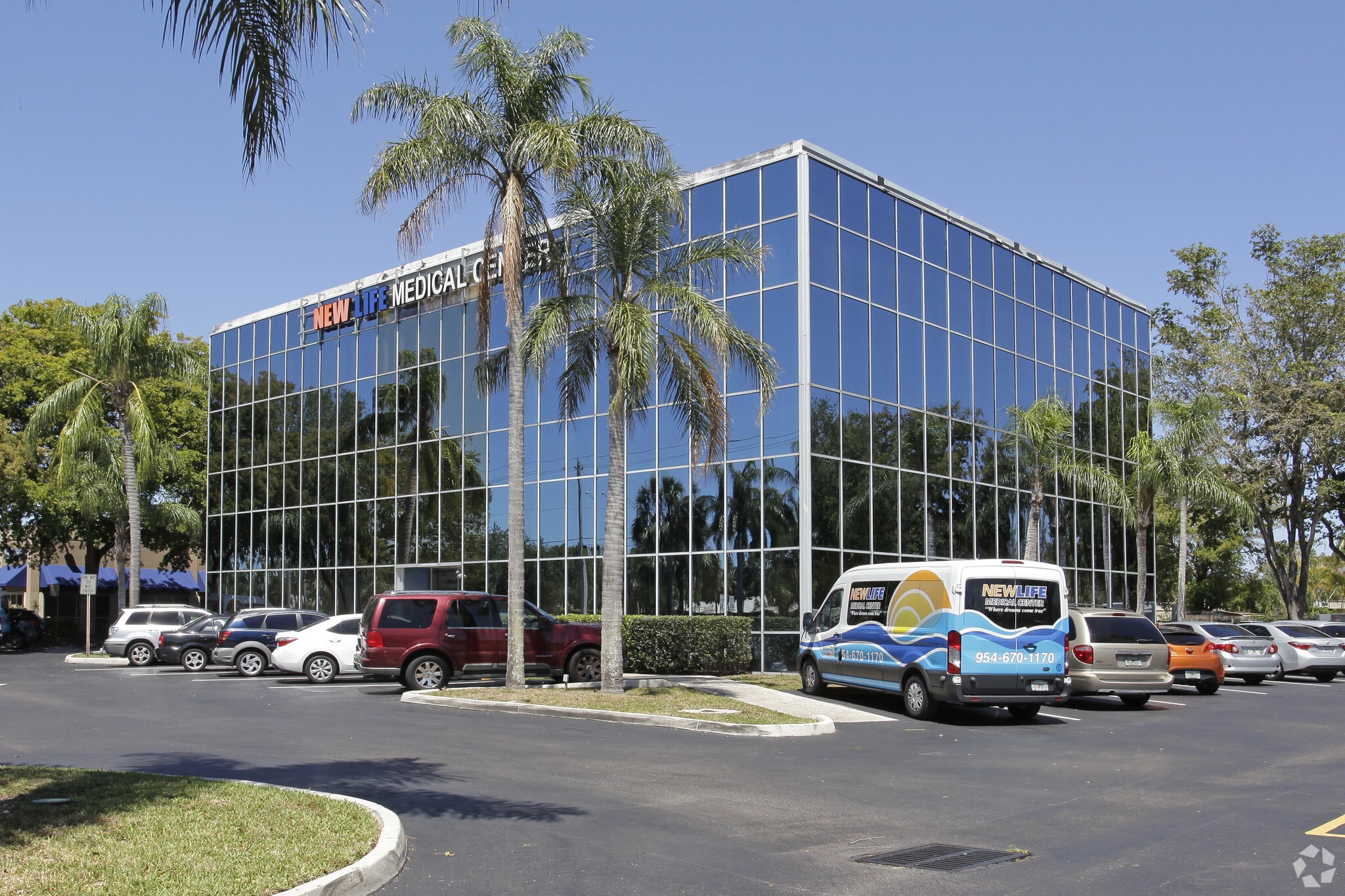 Claremedica Portfolio portefeuille de 4 biens à vendre sur LoopNet.fr Photo principale– Image 1 sur 9